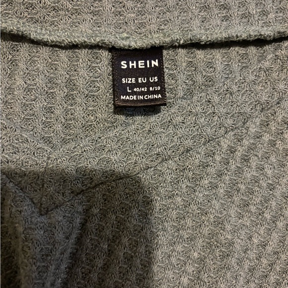 SHEIN Textured Teal Crop Top - Picture 3 of 3